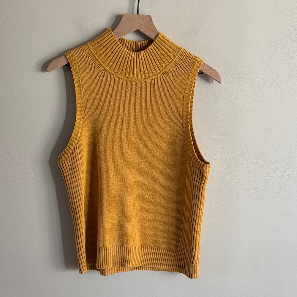 NWT GAP •Mustard Yellow sweater vest —100% cotton